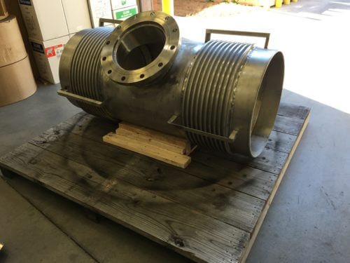 PRESSURE BALANCED ELBOW EXPANSION JOINT